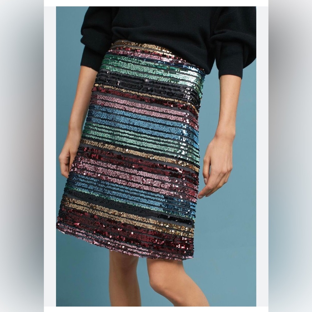 Anthropogie Sequined Soiree Pencil skirt by Moulinette Soeurs . Lined. Back zip